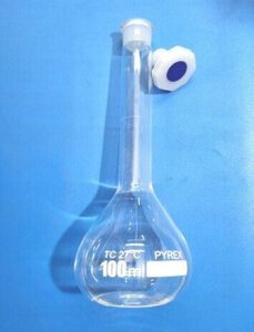 Pyrex Volumetric Flask 100 ml